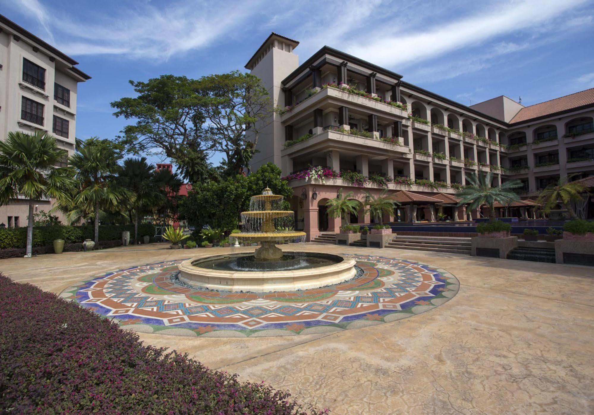 Hotel Casa Del Rio 5*